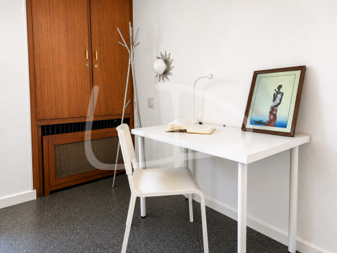 chambre Luxembourg lit.png